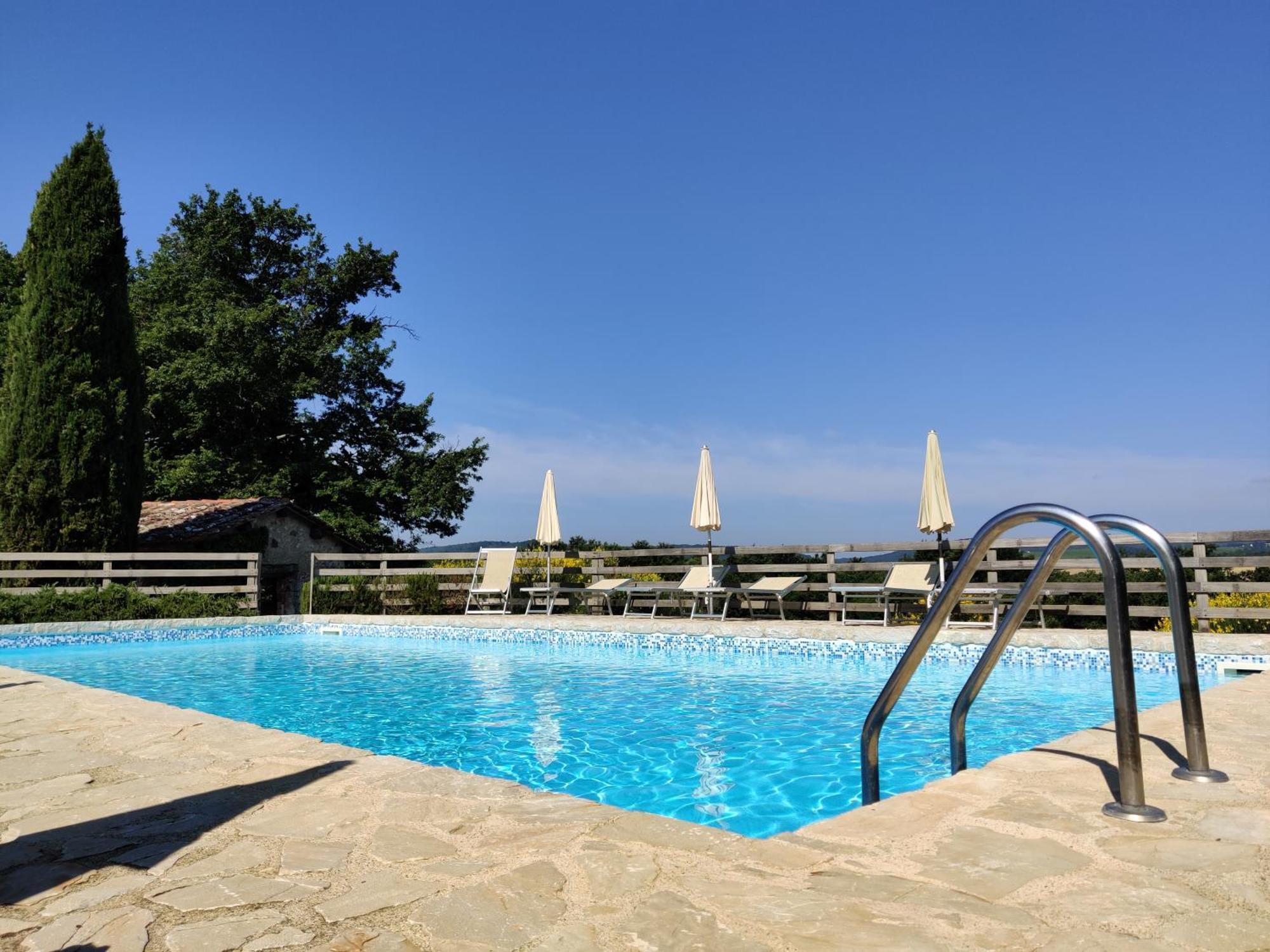 Fattoria Agriturismo Nerbona Casole dʼElsa Exteriör bild