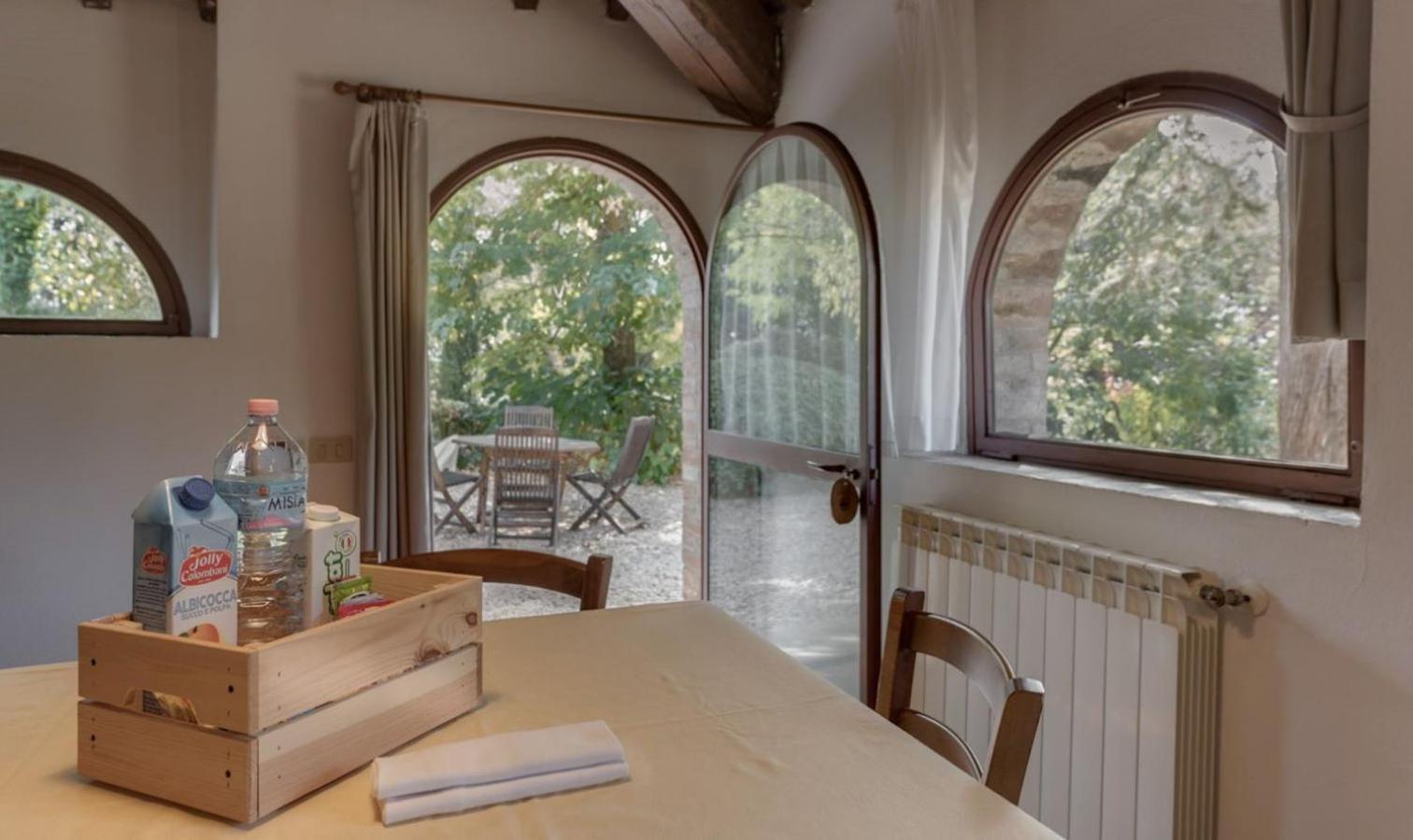 Fattoria Agriturismo Nerbona Casole dʼElsa Exteriör bild