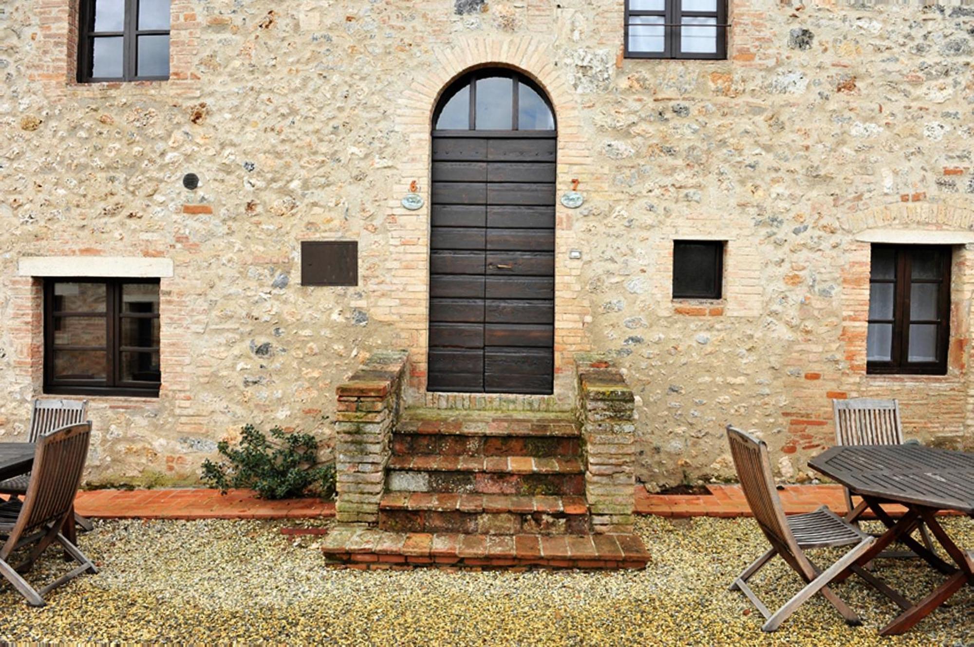 Fattoria Agriturismo Nerbona Casole dʼElsa Exteriör bild