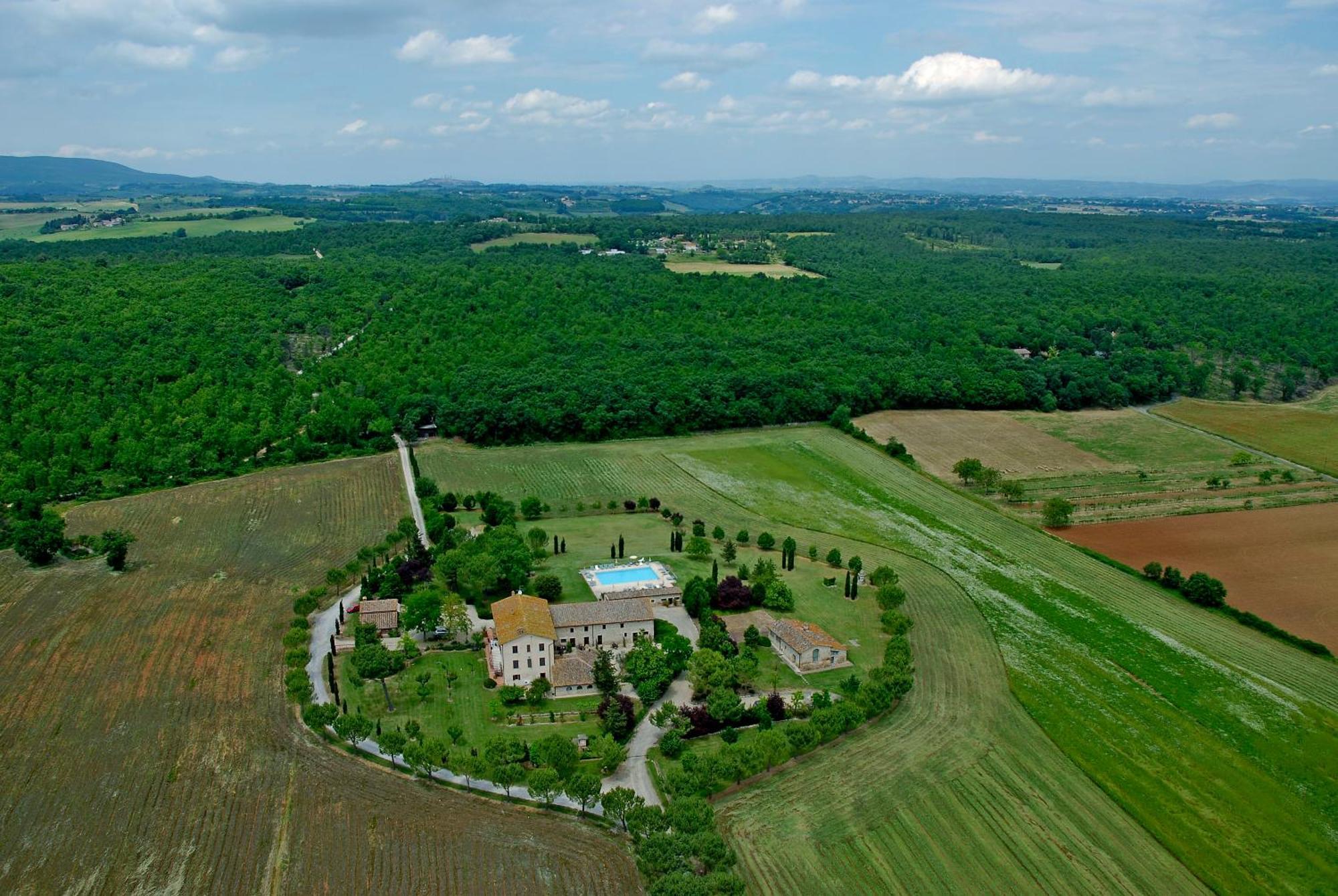 Fattoria Agriturismo Nerbona Casole dʼElsa Exteriör bild